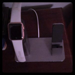 iPhone and I watch docking station